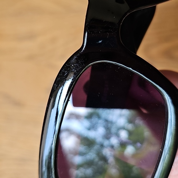 Stylish And Trendy Pink and Black Sunglasses Bundle - Picture 3 of 5